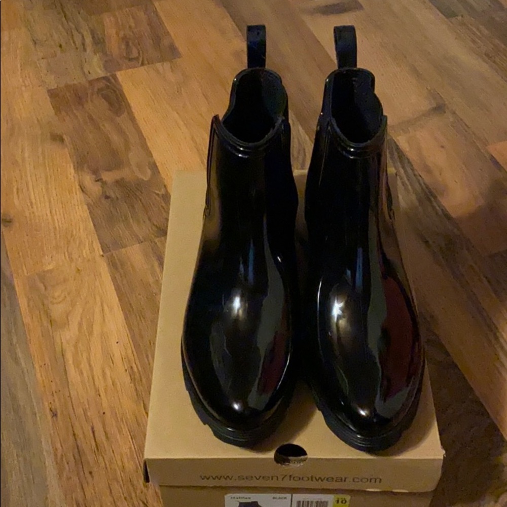 Seven Rain Boots